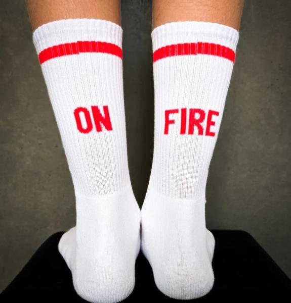 dynamixx design Socks "On Fire"